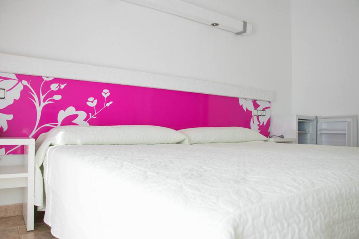 Habitación Matrimonio Rosa - Hotel Agades