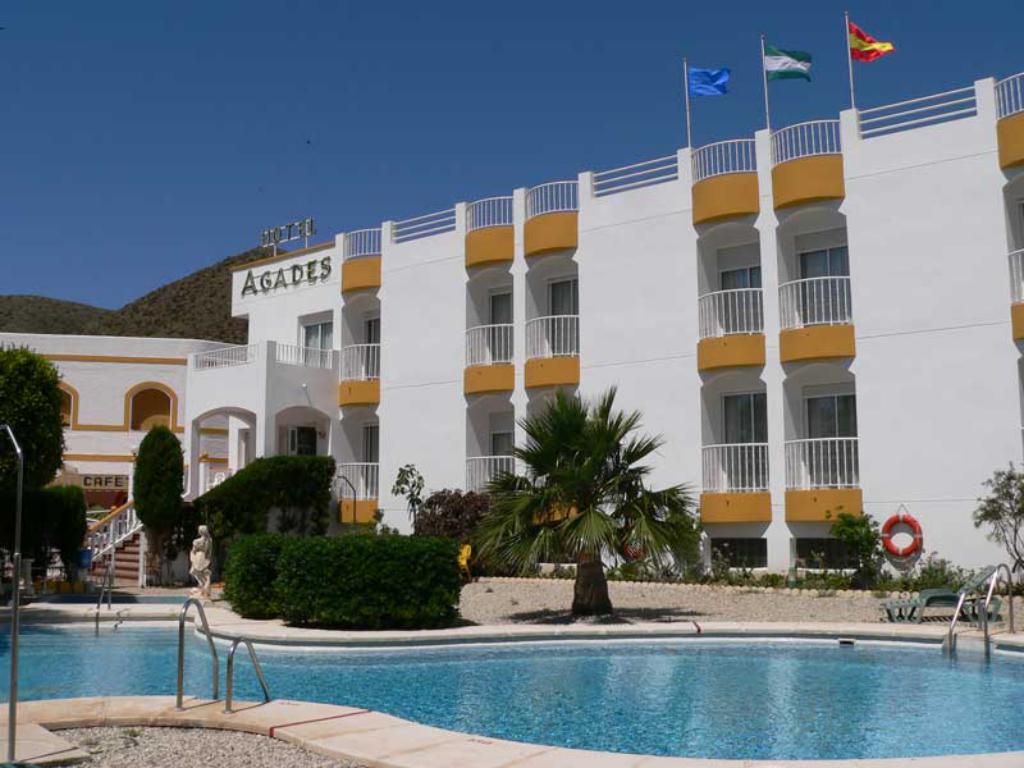 Fachada Hotel Agades